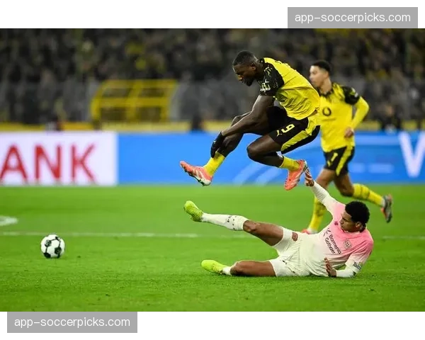 勒沃库森客战多特蒙德，榜首对决或决定冠军悬念