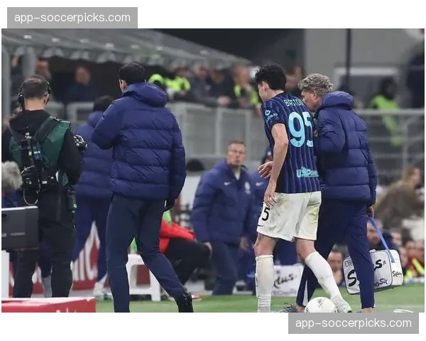 国际米兰2-0力克AC米兰，联赛对同城对手完成双杀