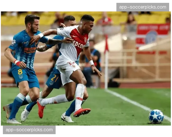 斯特拉斯堡2-1兰斯法国杯晋级，二十三次射门九次射正